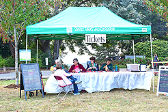 LAURELHURST SALMON BAKE 2016